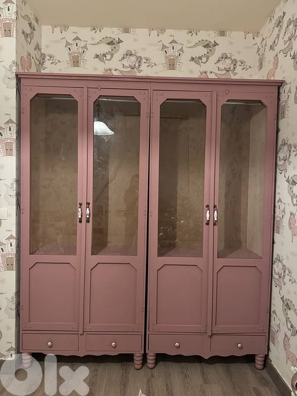 wardrobe 1