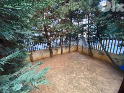 Apartment for sale in Awkar/ Garden