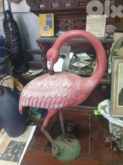 pink flamingo bird yard decor, in excellent condition,