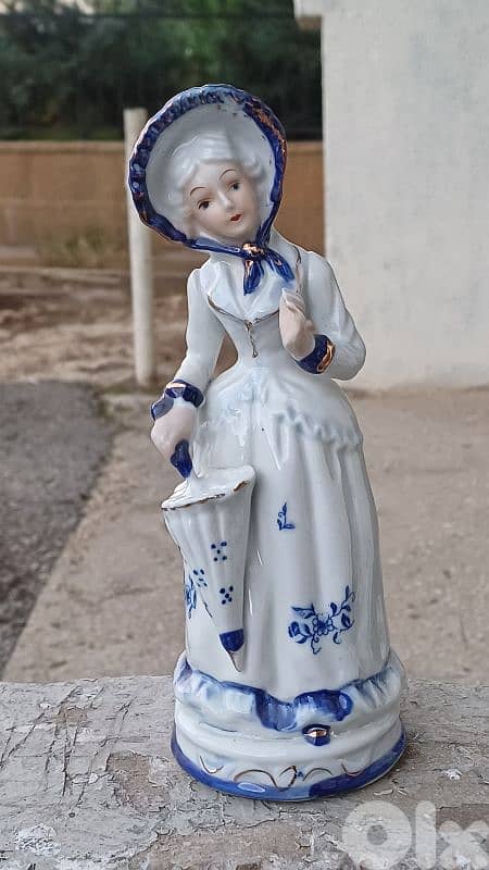 antique 0