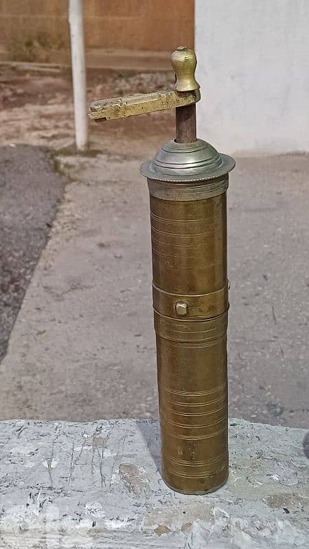 antique 8
