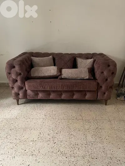طقم كنبايات شغل توصاية خمس قطع وطاولة