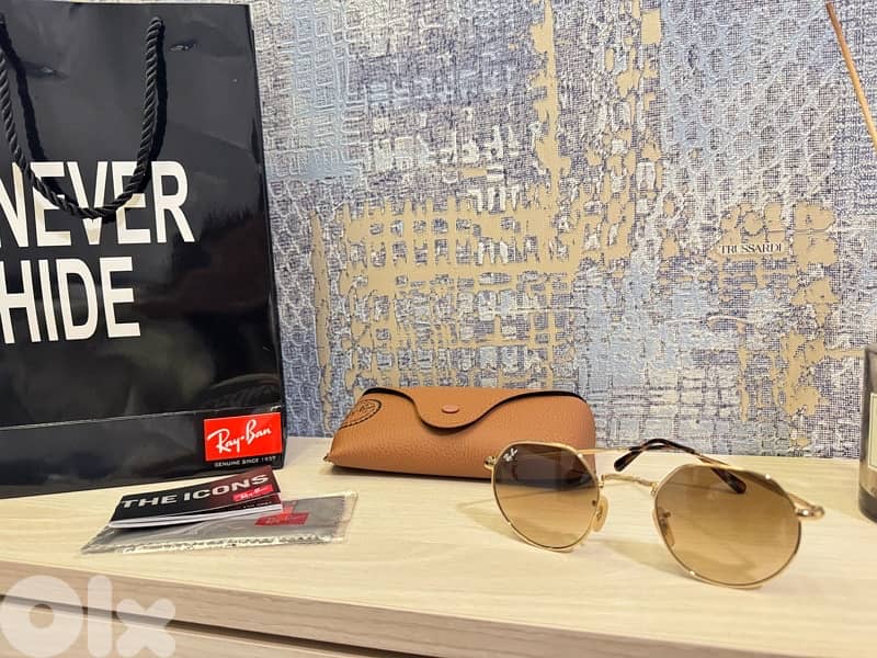 Ray-ban Unisex Icons Hexagonal Sunglasses, same as the original 0