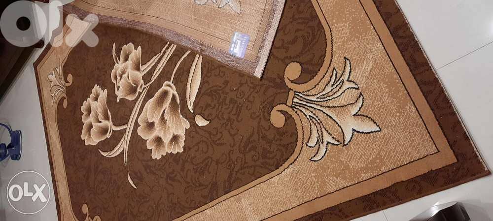 Carpet length 274cm. Width 199cm 1