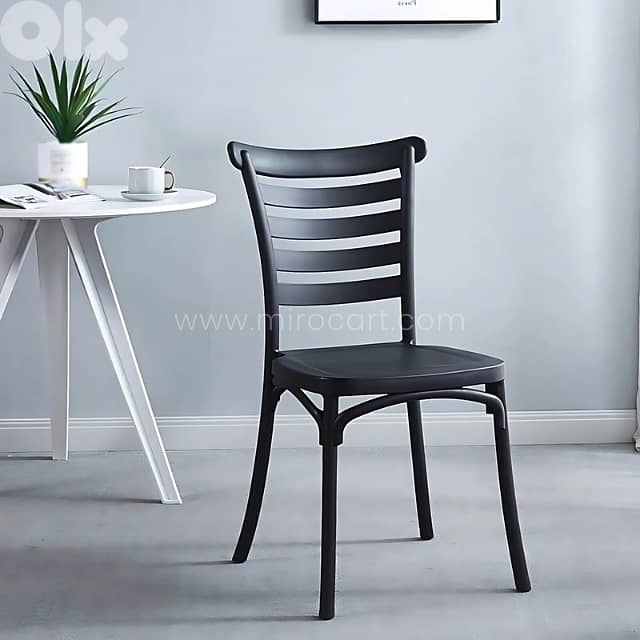 Minimalist Nordic Dining Chairs with Curved Backrest & Sleek Finish 2