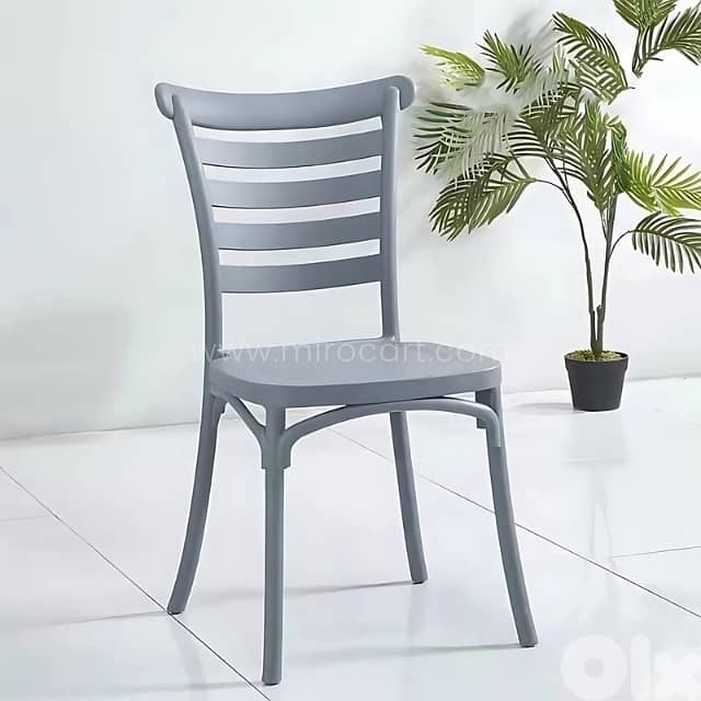Minimalist Nordic Dining Chairs with Curved Backrest & Sleek Finish 3