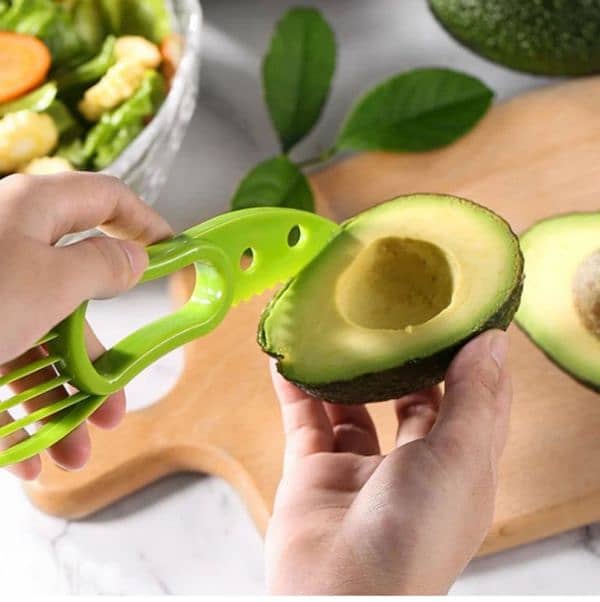 Avocado 3in1 peeler and slicer 2