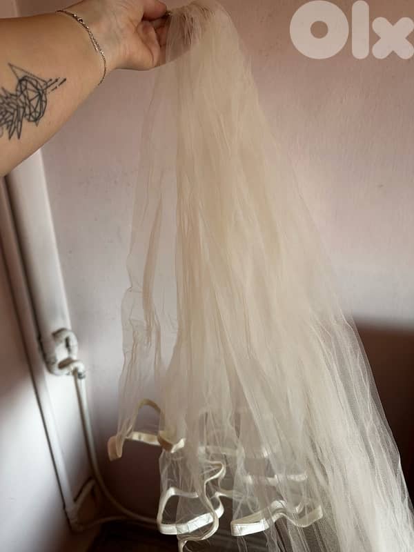 Bachelor accessories, balloons and tattoos 0