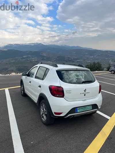 Renult Stepway 2020 for rent (15 days minimum )