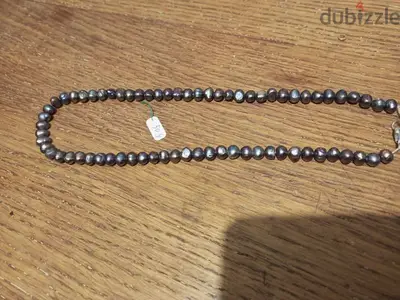 عقد لولو  لون اسود مميز