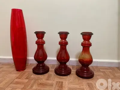 مجموعة فازات مرتبه حجم كبير. . تفاصيل الطول والعرض موضحه بالصور