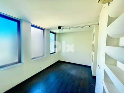 JH25-3821 Office 85m for rent in Achrafieh – Beirut, $ 1000 cash