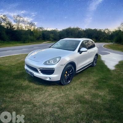 Porsche Cayenne 2011 v6