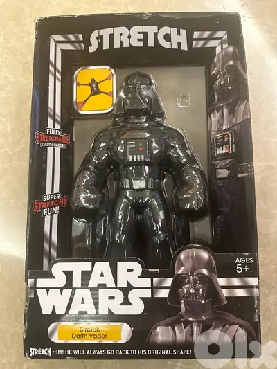 Star Wars stretch Darth Vader figurine