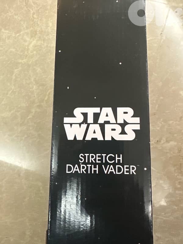 Star Wars stretch Darth Vader figurine 2