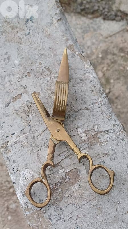 antique 3