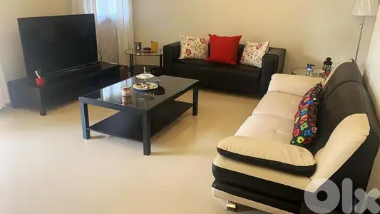 Salon (صالون)