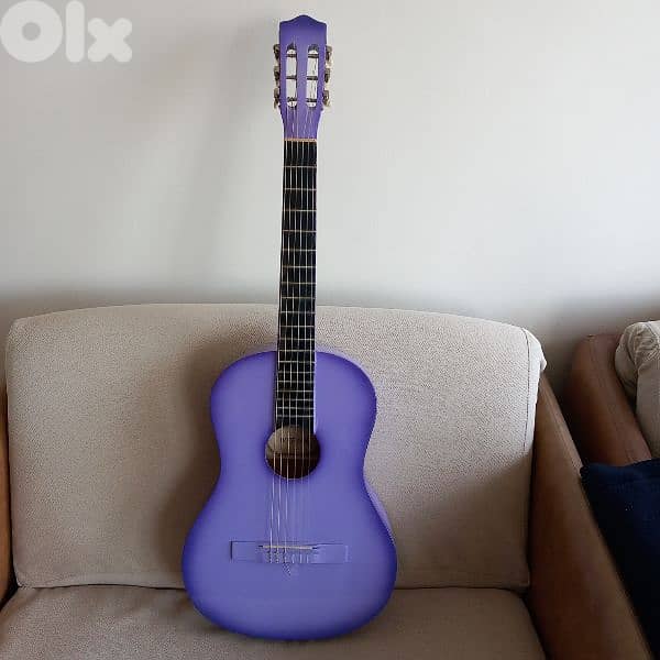 Classic Guitar  - Mauve color  - size 3/4 with Stand in wood 2