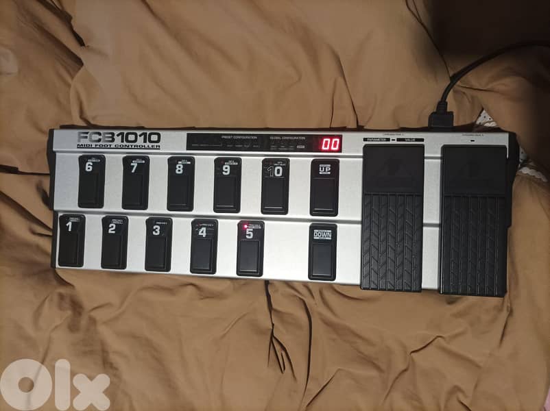 Behringer FCB1010 MIDI Foot Controller with UNO & SDK case 0