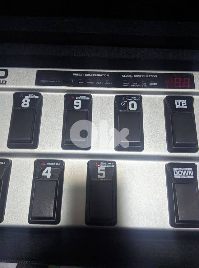 Behringer FCB1010 MIDI Foot Controller with UNO & SDK case 7