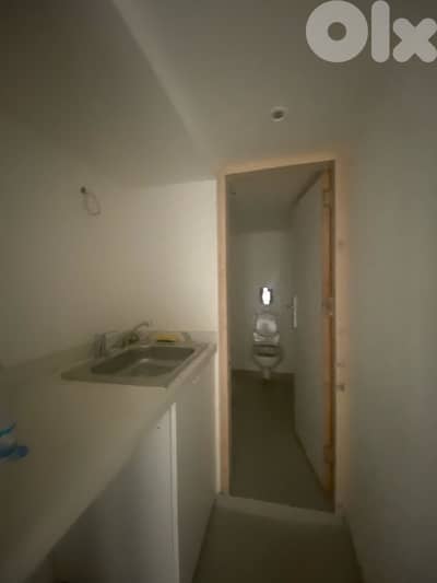 Shop for rent in a prime location in Achrafieh.