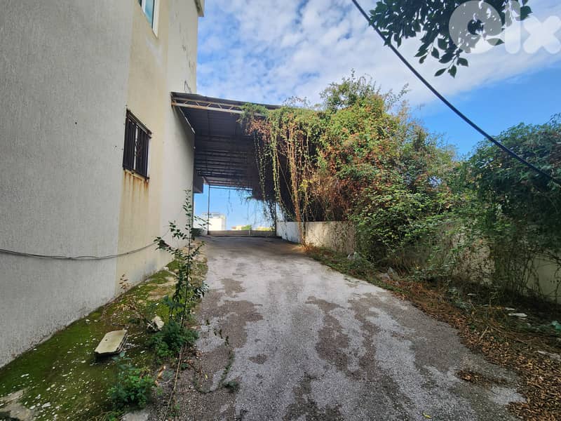 RWB238EA - Building for sale in Halat Jbeil highway 2