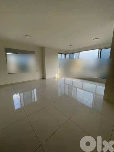 SPACIOUS APARTMENT IN FURN EL CHEBBAK PRIME (160Sq) 3 BEDS, (FCR-122)