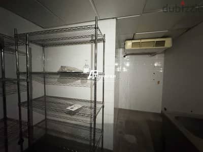 100 Sqm + 80 Sqm Terrace - Shop For Rent in Monot