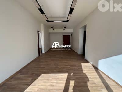 Office for Rent in Saifi - مكتب للأجار في الصيفي
