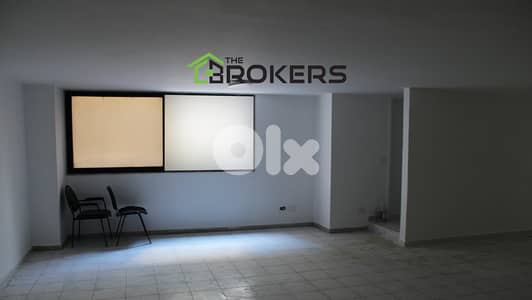Office for Rent in Hamra   مكتب للايجار في الحمرا