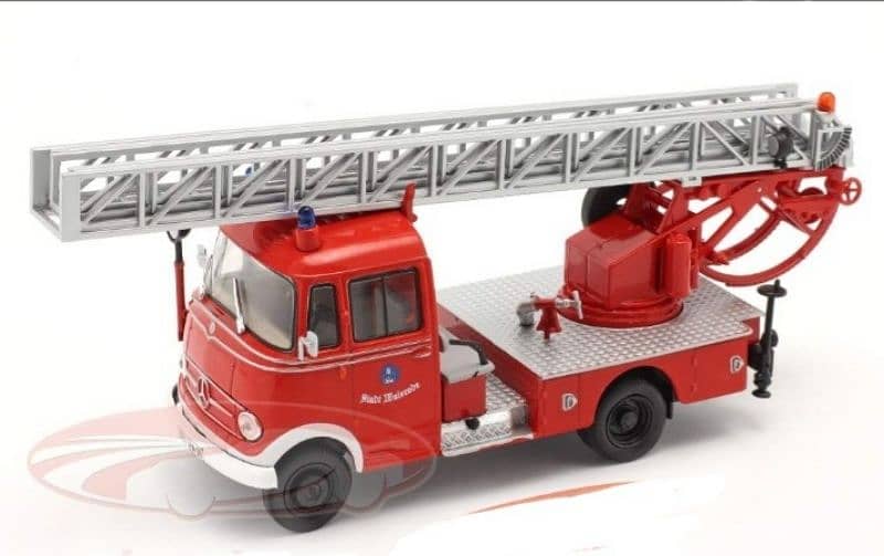 Mercedes L319 Fire Truck diecast car model 1;43. 0
