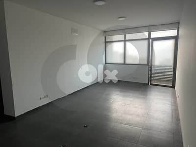 68 sqm Office in High-End Building - Prime Location REF#OJ116663