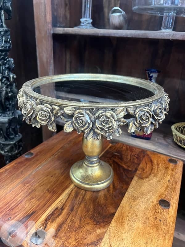 gold plated stand 2
