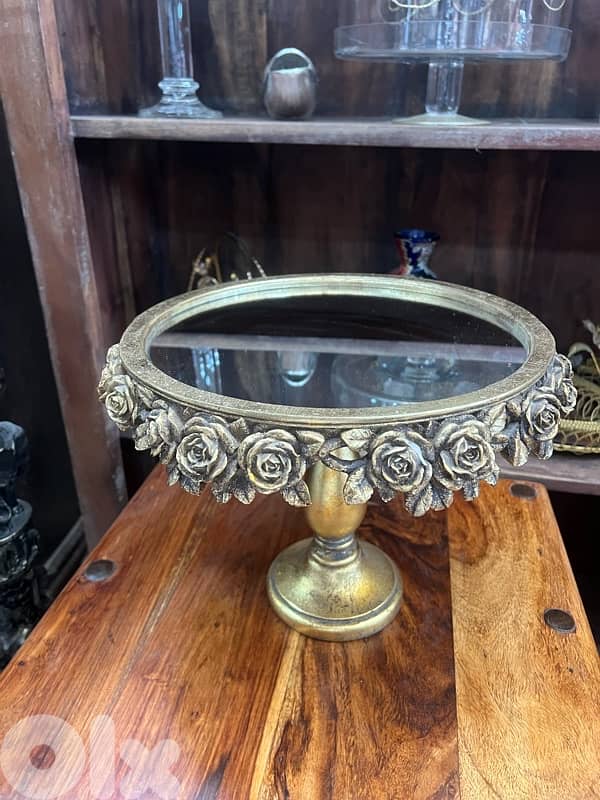 gold plated stand 6