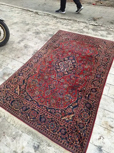 سجادة عجمية كاشان انتيك قديم حياكة يد ناعمة مميزة