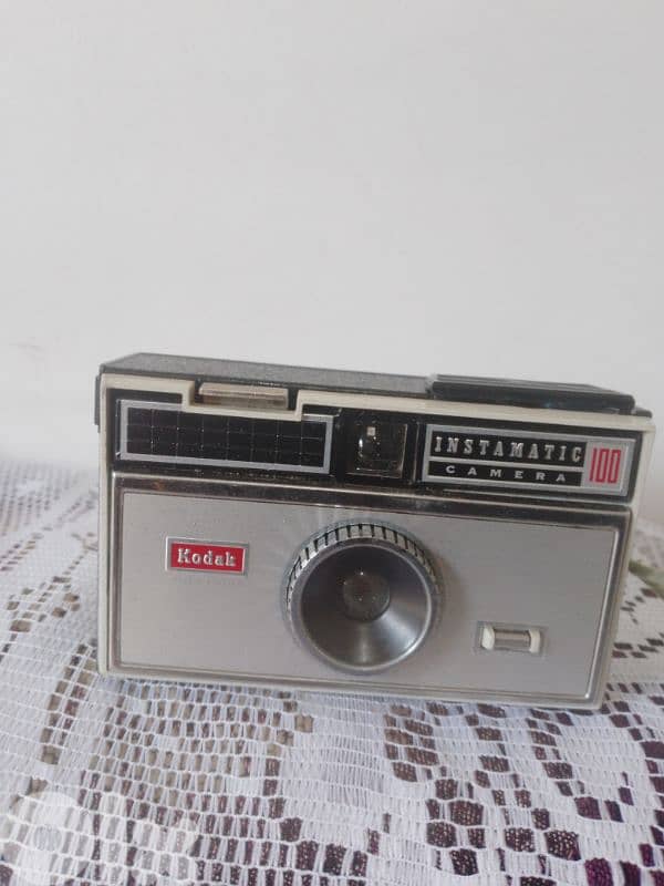 ANTIQUE CAMERA KODAK 1