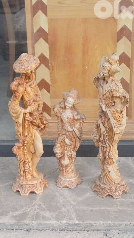 antique 0