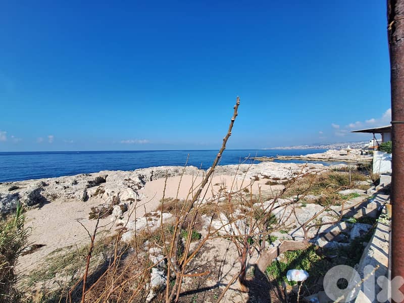 RWB245EA - Building with 1,210 SQM Land for sale in Bouar on the beach 1