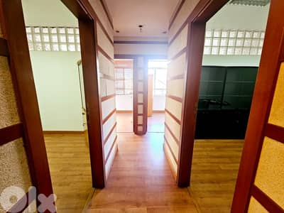 AH-HKL-305 Decorated Office 170m² for Rent in Badaro