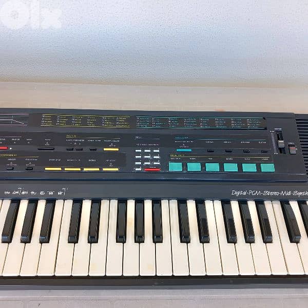 "Bontempi" Keyboard  - Made in Italy in Good condition 2