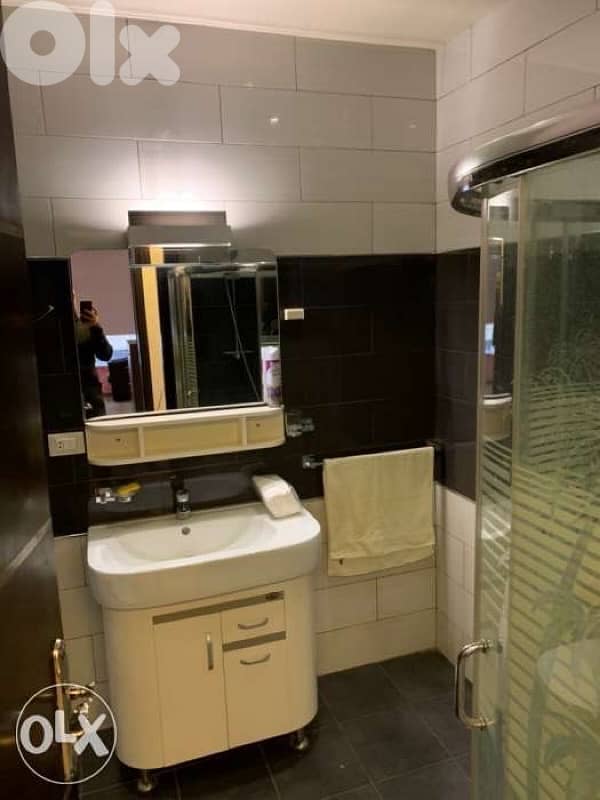 rooms for rent near LAU university for girls only 0