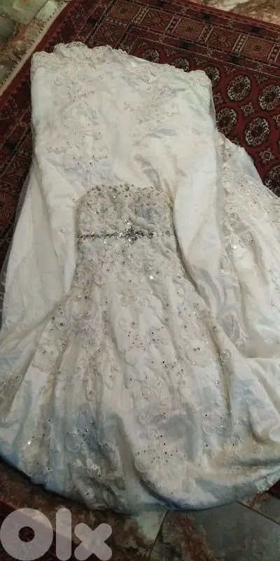 فستان عرس مميز جدا ب٢٠ $