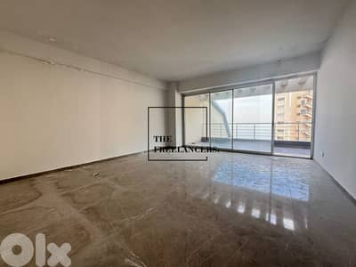 Office for rent in Ain Mraiseh -مكتب  للايجار في عين المريسةTF97