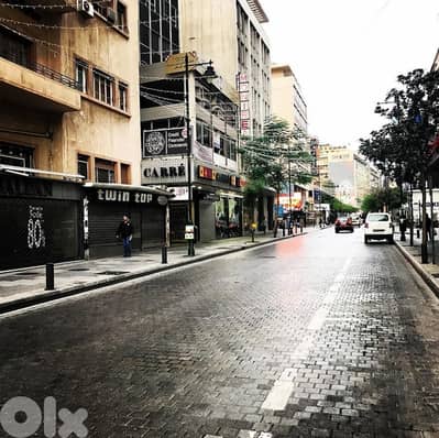 RA25-3853 Apartment for rent in Beirut, Hamra, 200 m2, $1800 cash