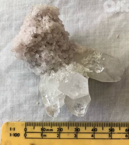 Apophyllite quartz cluster from india. See size in picture 0