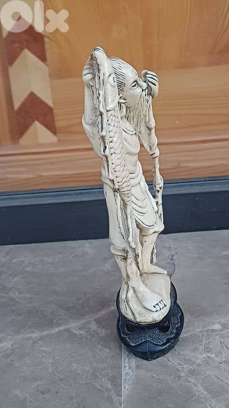 antique 8
