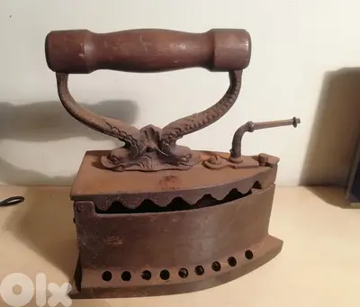 Vintage Iron cloth Ironing tool