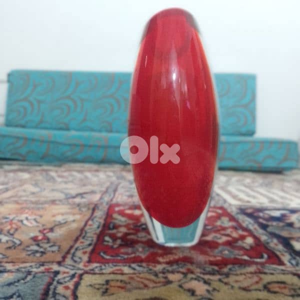 Ruby Red Cylindrical Vase 1
