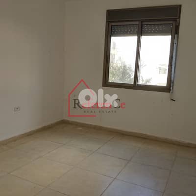 Apartment with Garden in Jouret Al Ballout شقة مع حديقة في جورة البلوط