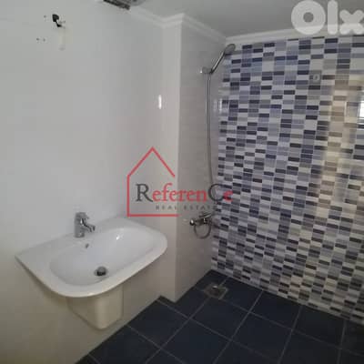 Apartment with terrace/view in Louaizeh شقة مع تراس/اطلالة في اللويزة